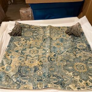 New Rare Pottery Barn Sample Collection Pillow Cover, 22” Blue / Green